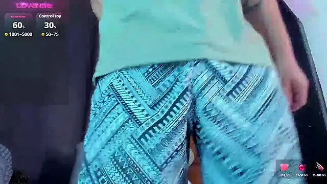 Snapshot of JacoLive chatting on September 29, 2025, 8:02 pm JacoLive online show from September 29, 2025, 8:02 pm