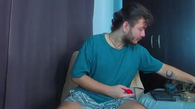 Snapshot of JacoLive chatting on November 6, 2025, 7:04 pm JacoLive online show from November 6, 2025, 7:04 pm