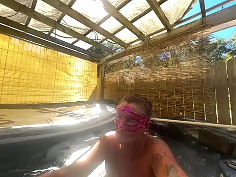 prainxxx22 online show from October 16, 2025, 6:31 pm