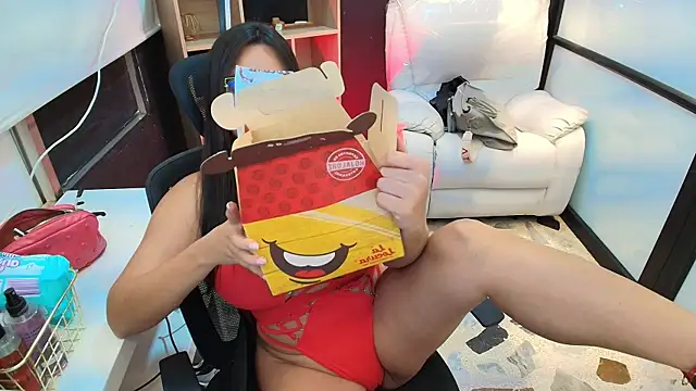 Snapshot of CelesteBrucee chatting on January 23, 2025, 11:36 pm CelesteBrucee online show from January 23, 2025, 11:36 pm