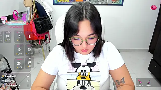 Snapshot of CelesteBrucee chatting on March 7, 2025, 1:53 am CelesteBrucee online show from March 7, 2025, 1:53 am