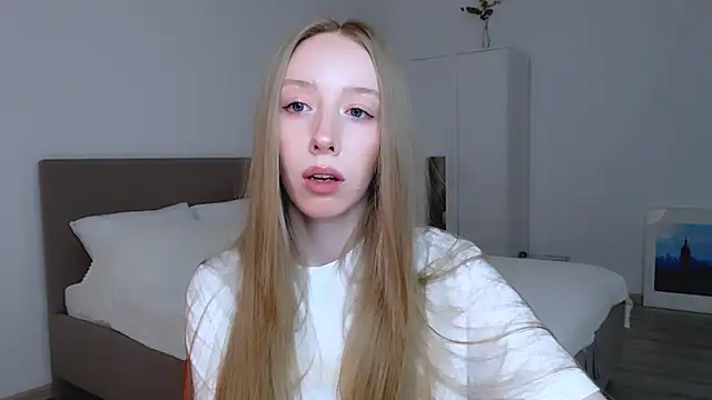 Luna insniity online show from January 25, 2025, 7:49 pm