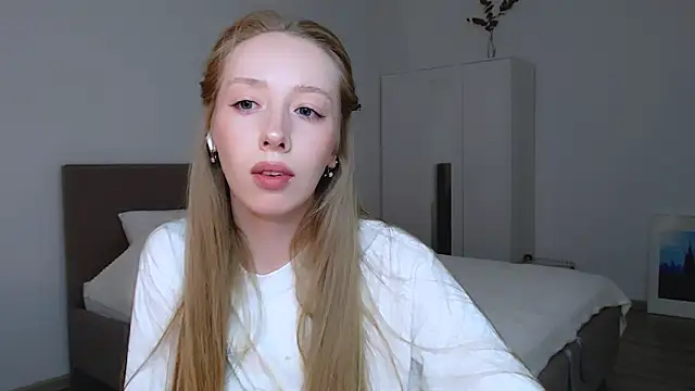 Luna insniity online show from February 19, 2025, 11:36 pm