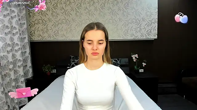 Donna Evans online show from December 4, 2024, 11:57 pm