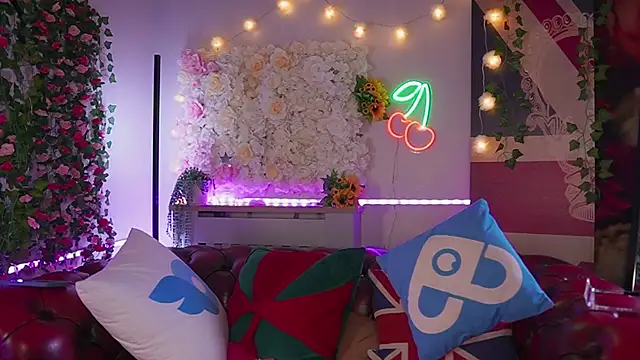 AmicaBentley online show from March 23, 2026, 6:06 am