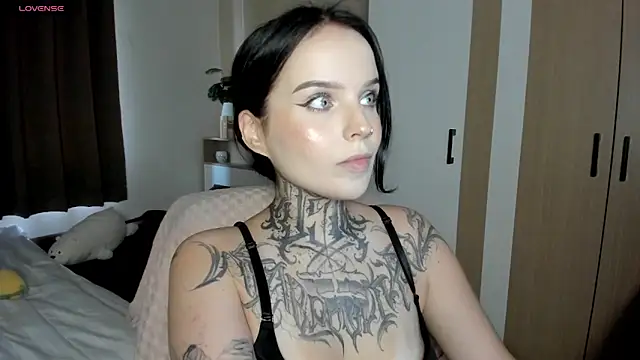 ATOMIC-KETCHUP online show from February 28, 2025, 6:43 am