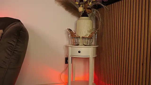 KimyBroox online show from October 8, 2025, 7:11 pm