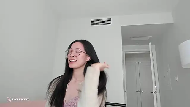 Snapshot of secretgirlfriendxo chatting on March 5, 2025, 11:38 pm secretgirlfriendxo online show from March 5, 2025, 11:38 pm