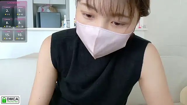 Snapshot of SUZU_ chatting on September 26, 2025, 4:16 am SUZU online show from September 26, 2025, 4:16 am