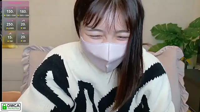 Snapshot of SUZU_ chatting on February 8, 2026, 1:20 am SUZU online show from February 8, 2026, 1:20 am