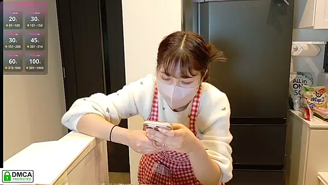 Snapshot of SUZU_ chatting on February 14, 2026, 1:08 pm SUZU online show from February 14, 2026, 1:08 pm