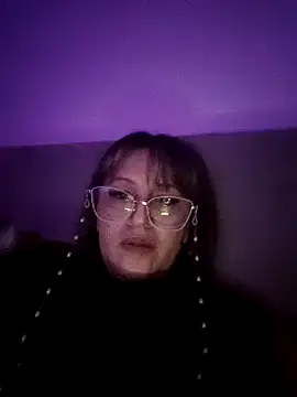 naughtymilfT online show from February 22, 2025, 5:46 pm