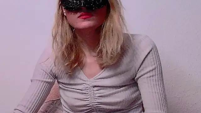 SecretAnni online show from December 13, 2024, 3:49 am