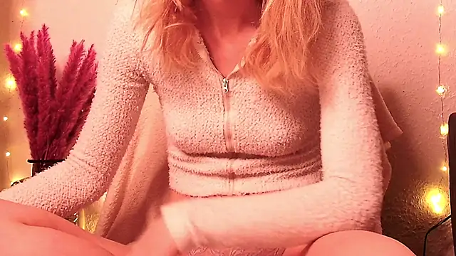 SecretAnni online show from January 5, 2025, 6:35 am