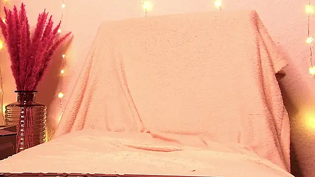 SecretAnni online show from January 5, 2025, 9:25 pm