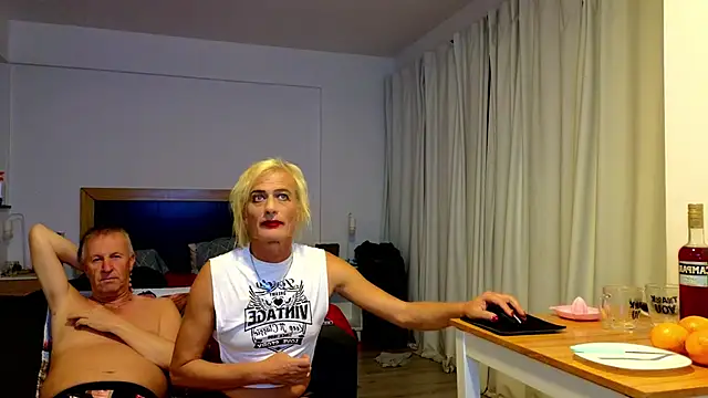 gigianddave online show from September 28, 2025, 12:05 am