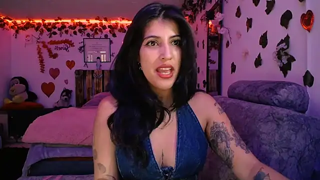 azahar  ziiz online show from February 24, 2025, 8:03 pm