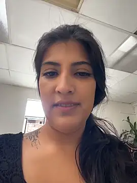 azahar  ziiz online show from February 4, 2026, 4:24 pm