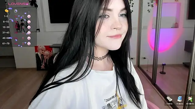 SelenaCute online show from December 12, 2024, 4:59 am