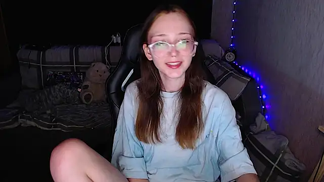 Snapshot of AmeliaKamishiro chatting on October 17, 2025, 10:12 pm AmeliaKamishiro online show from October 17, 2025, 10:12 pm