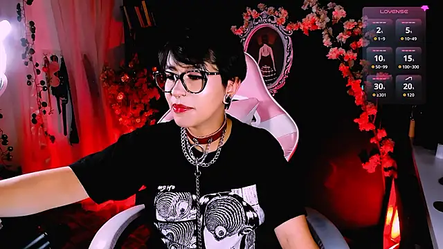 kitty roxy online show from March 12, 2026, 3:40 pm