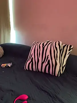 Felicia smok3 online show from January 8, 2025, 10:48 pm