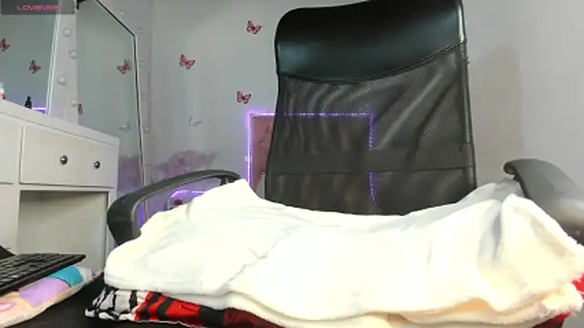 Celeste  sweetx online show from March 13, 2026, 6:25 pm