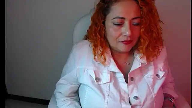 MariaJoseBarraza online show from October 23, 2025, 11:03 pm