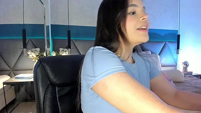 IsabellaAllen online show from February 13, 2025, 1:50 am