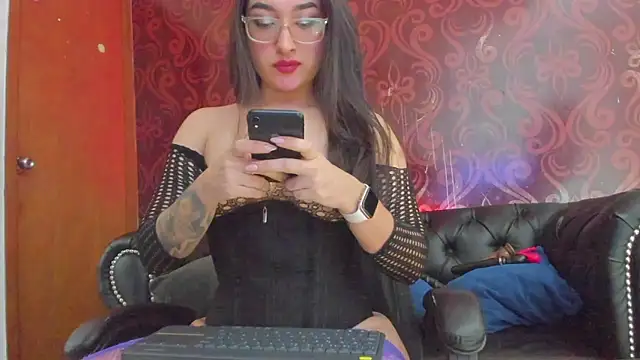 Snapshot of katie_morgan1 chatting on December 7, 2024, 12:41 am katie morgan1 online show from December 7, 2024, 12:41 am