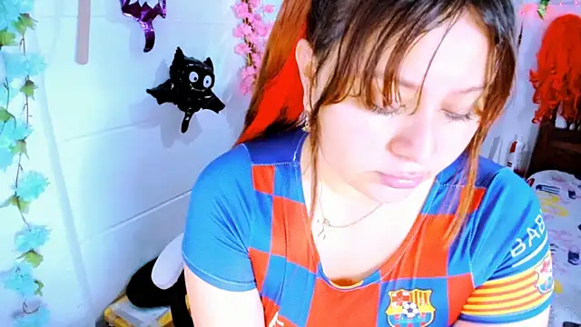 SofiaOlivares online show from October 10, 2025, 5:45 pm