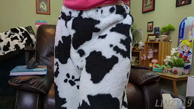 Linzy 19 online show from January 27, 2025, 5:15 pm