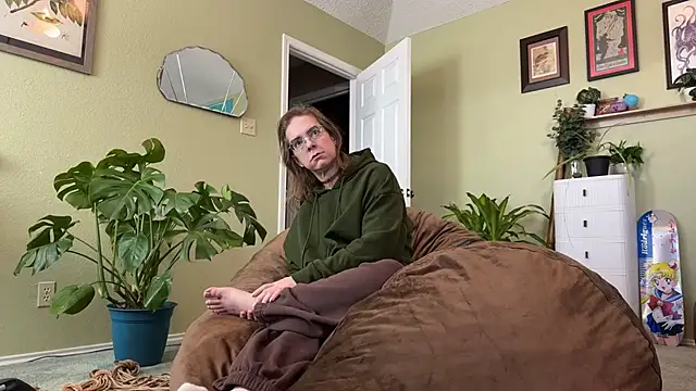 Linzy 19 online show from February 3, 2026, 4:01 pm