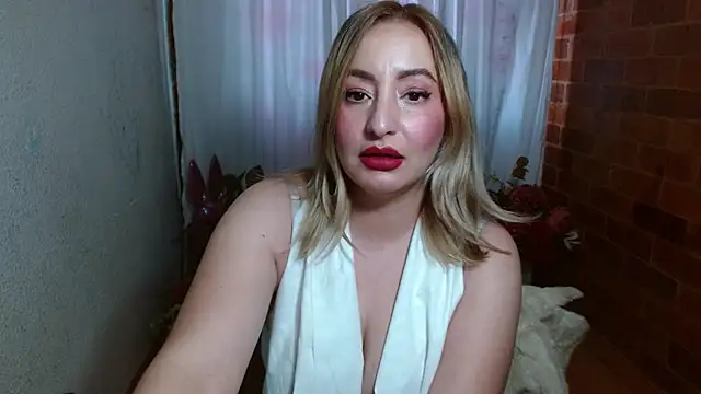 rashellroses22 online show from December 17, 2024, 7:15 pm