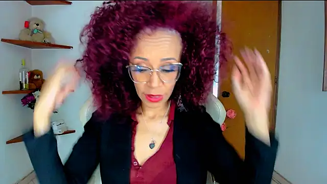 ScarlettMalbec online show from October 2, 2025, 10:06 pm