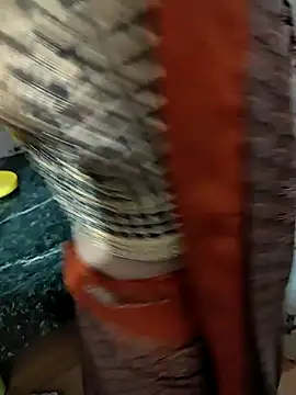 Snapshot of COUPLLE_VILLAGE chatting on February 5, 2025, 10:51 am COUPLLE VILLAGE online show from February 5, 2025, 10:51 am