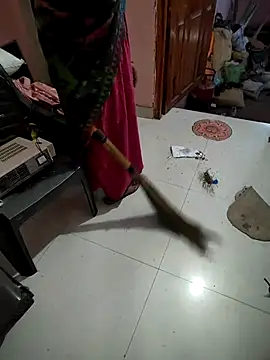 Snapshot of COUPLLE_VILLAGE chatting on February 23, 2025, 1:13 am COUPLLE VILLAGE online show from February 23, 2025, 1:13 am