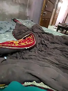 Snapshot of COUPLLE_VILLAGE chatting on February 28, 2025, 3:26 am COUPLLE VILLAGE online show from February 28, 2025, 3:26 am