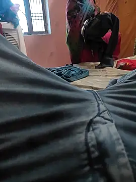 Snapshot of COUPLLE_VILLAGE chatting on March 5, 2025, 3:40 am COUPLLE VILLAGE online show from March 5, 2025, 3:40 am