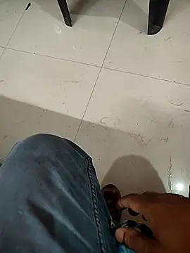 Snapshot of COUPLLE_VILLAGE chatting on March 10, 2025, 3:34 am COUPLLE VILLAGE online show from March 10, 2025, 3:34 am