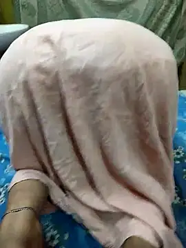 Snapshot of COUPLLE_VILLAGE chatting on March 10, 2025, 10:48 am COUPLLE VILLAGE online show from March 10, 2025, 10:48 am