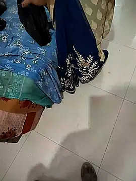 Snapshot of COUPLLE_VILLAGE chatting on March 13, 2025, 3:44 am COUPLLE VILLAGE online show from March 13, 2025, 3:44 am