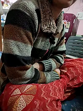 COUPLLE VILLAGE online show from January 31, 2026, 10:30 pm