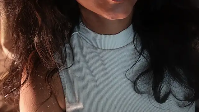 Snapshot of -AyeshaSinghania- chatting on September 23, 2025, 10:18 am -AyeshaSinghania- online show from September 23, 2025, 10:18 am