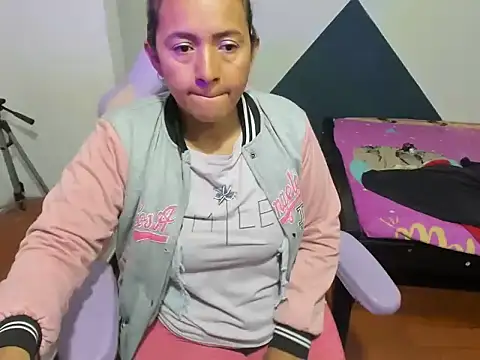 daleska ayala 1 online show from October 28, 2025, 11:18 pm