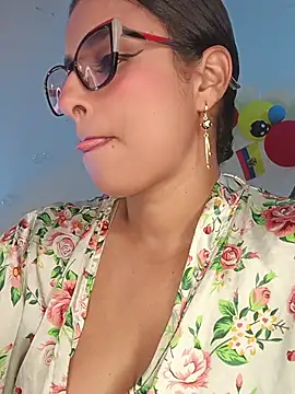Alizon 1 online show from July 2, 2026, 7:31 pm