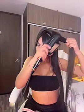 Snapshot of andre_queen09 chatting on February 27, 2026, 9:42 am andre queen09 online show from February 27, 2026, 9:42 am