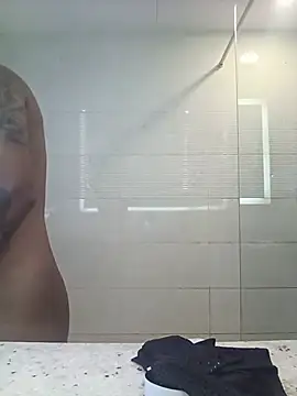 Snapshot of Antonio_shower_time chatting on May 31, 2026, 1:18 pm Antonio shower time online show from May 31, 2026, 1:18 pm