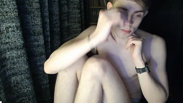 Snapshot of Student_Oliver chatting on February 22, 2026, 8:18 pm Student Oliver online show from February 22, 2026, 8:18 pm