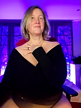 Snapshot of MarleneBloem chatting on February 4, 2025, 5:01 pm MarleneBloem online show from February 4, 2025, 5:01 pm